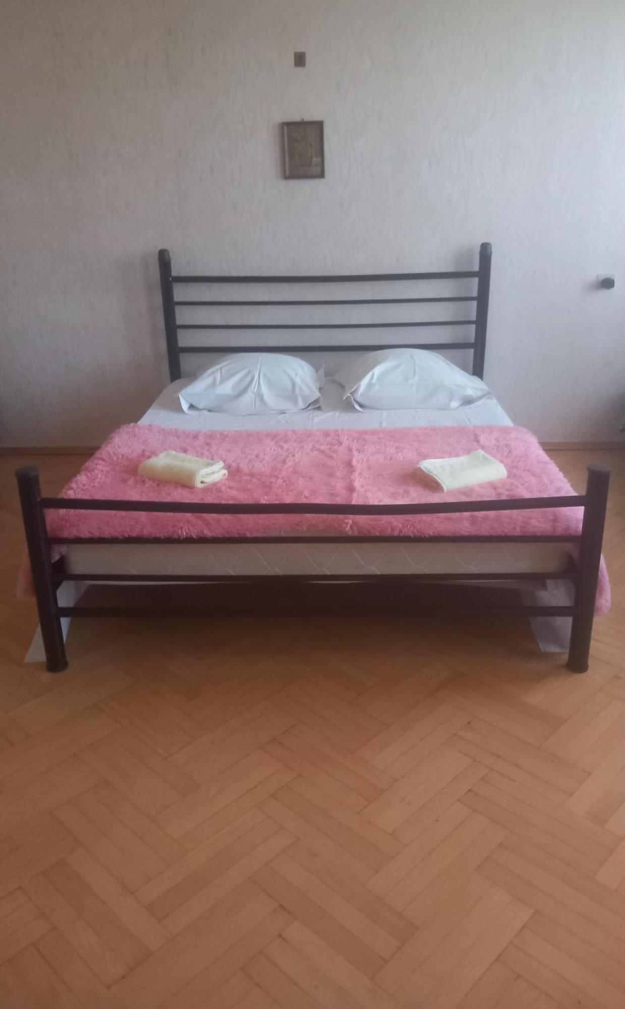 Guli Hotel Gori Ngoại thất bức ảnh