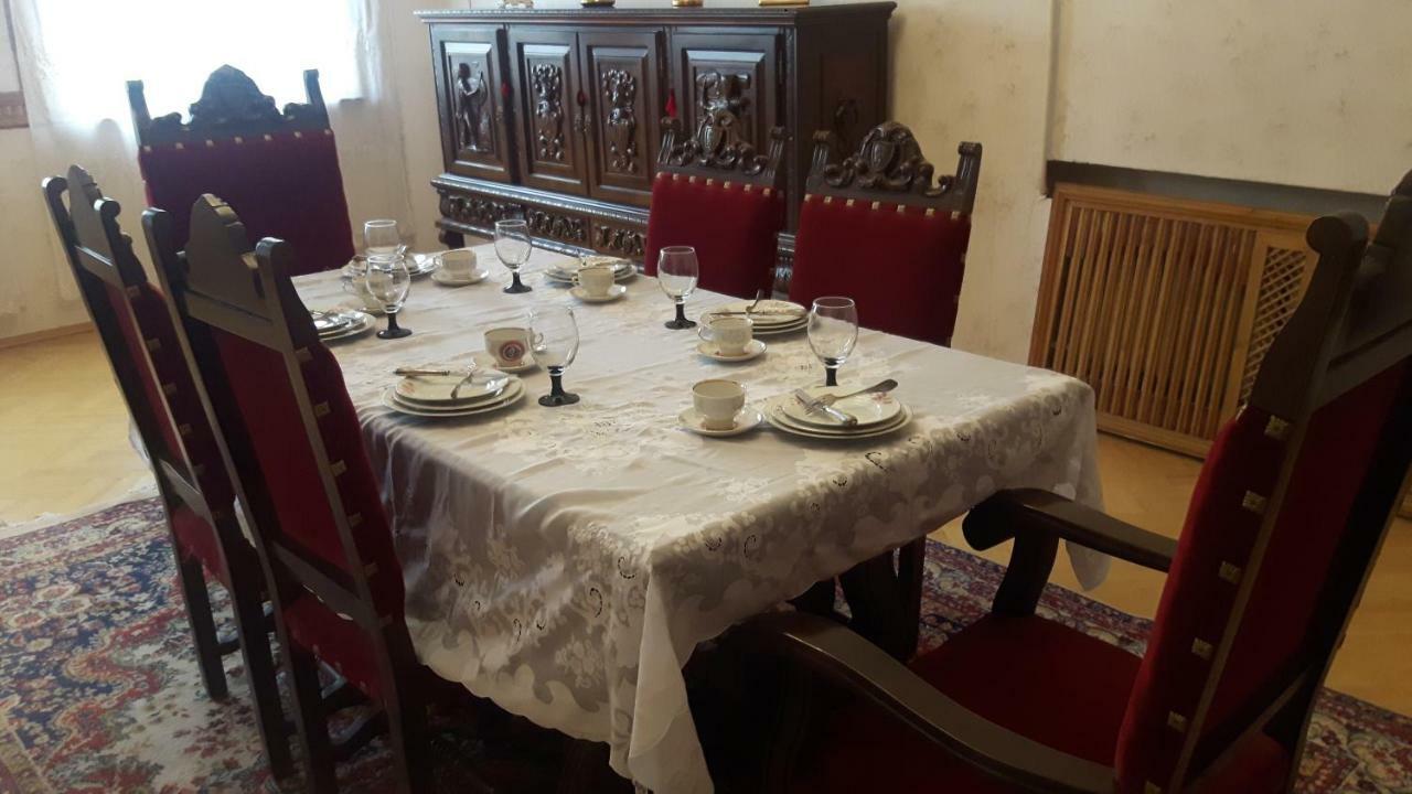 Guli Hotel Gori Ngoại thất bức ảnh