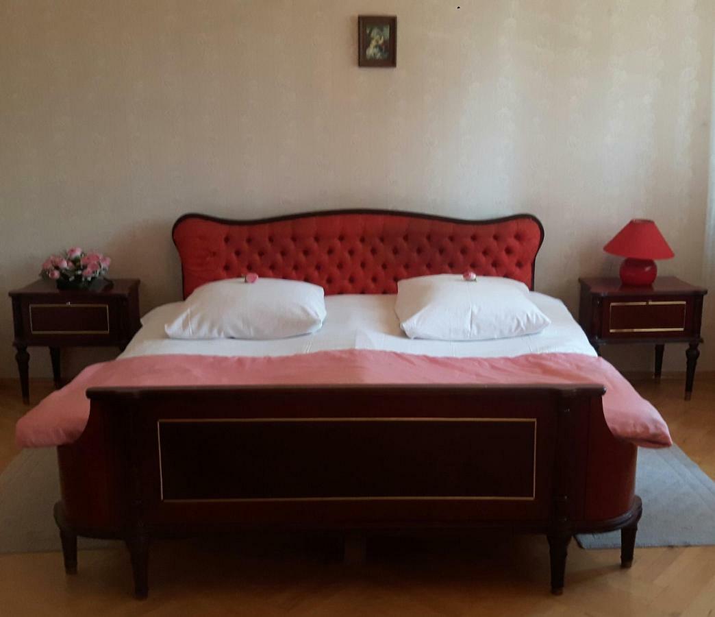 Guli Hotel Gori Ngoại thất bức ảnh